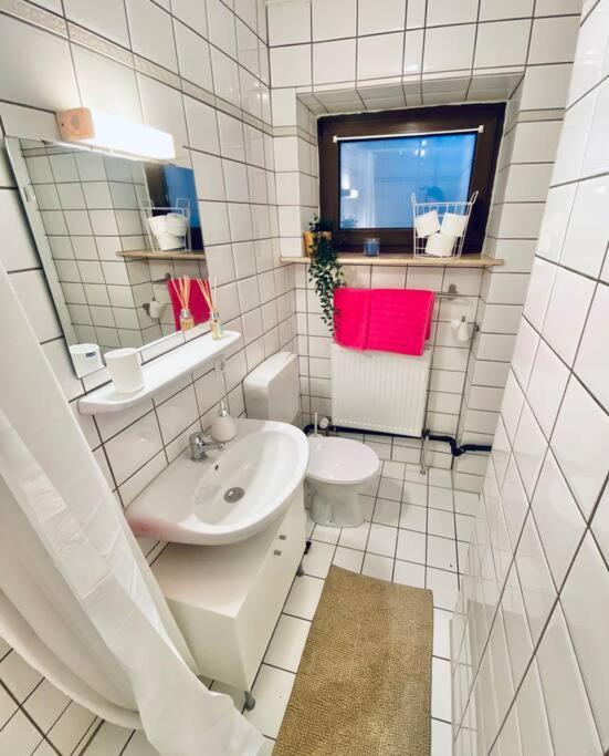 Moderne Wohnung In Vorstadtidylle Zu Bayreuth Heinersreuth Exteriör bild